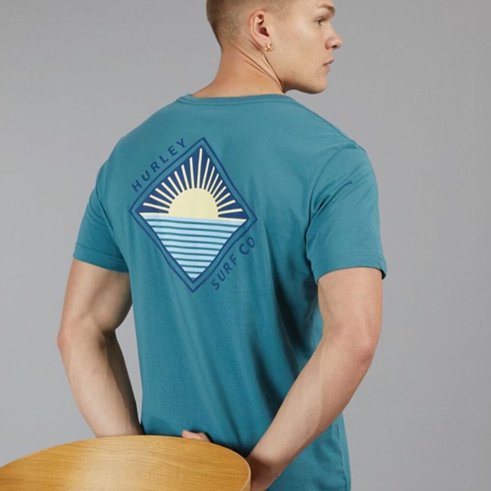 Hurley Surf Co, Men's Sunrise Diamond Back LogShort Sleeve T-Shirt in Teal, sz M
